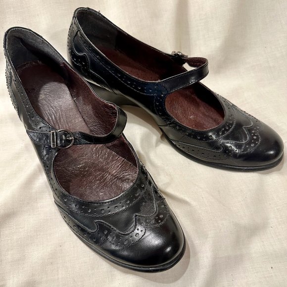 Black Mary Janes - Picture 1 of 1